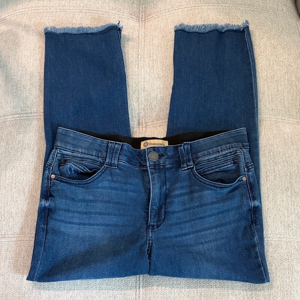 🚨FINAL SALE! PRICE IS FIRM🚨 Democracy Dark Blue Straight Leg Jeans